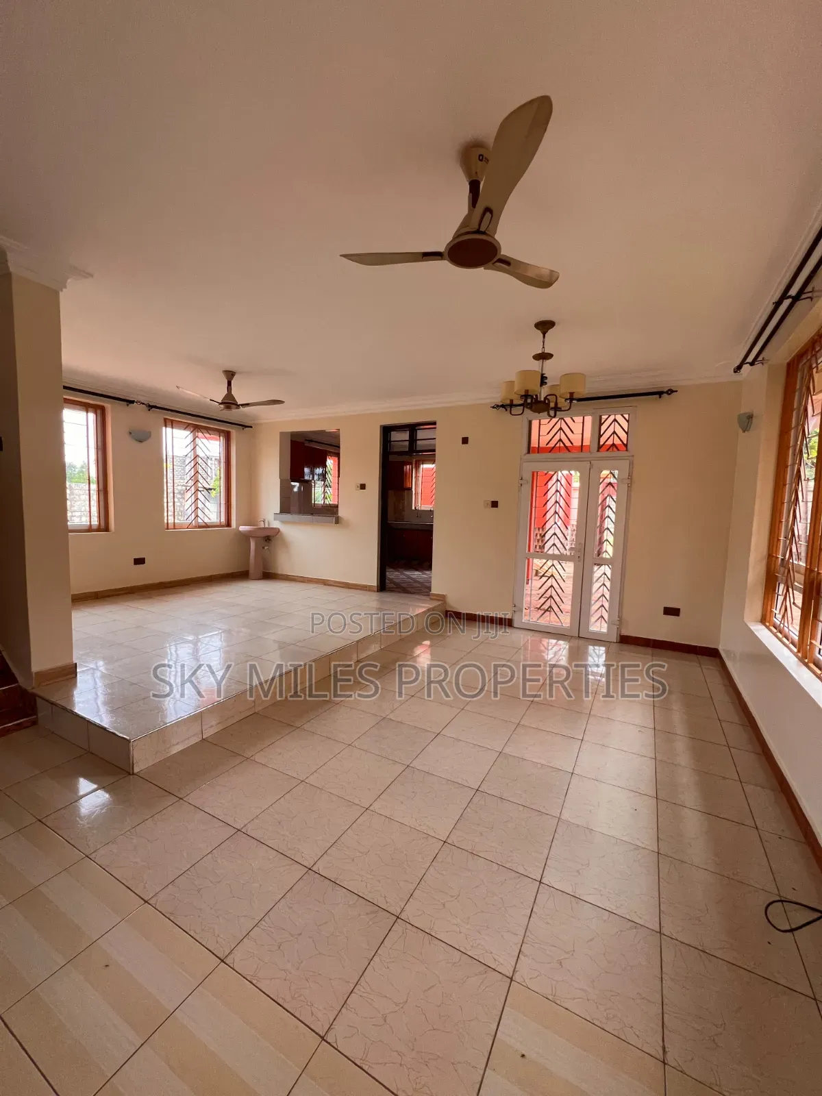 4bdrm Maisonette in Coca-Cola Area, Mtwapa for sale