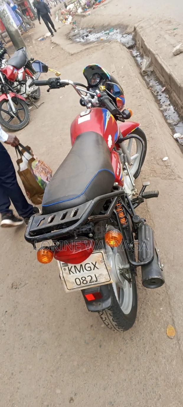 Bajaj Boxer 125 2025 Red - thumbnail 2