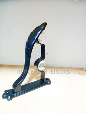 Rust Free Cobra Curtain Rod Holder