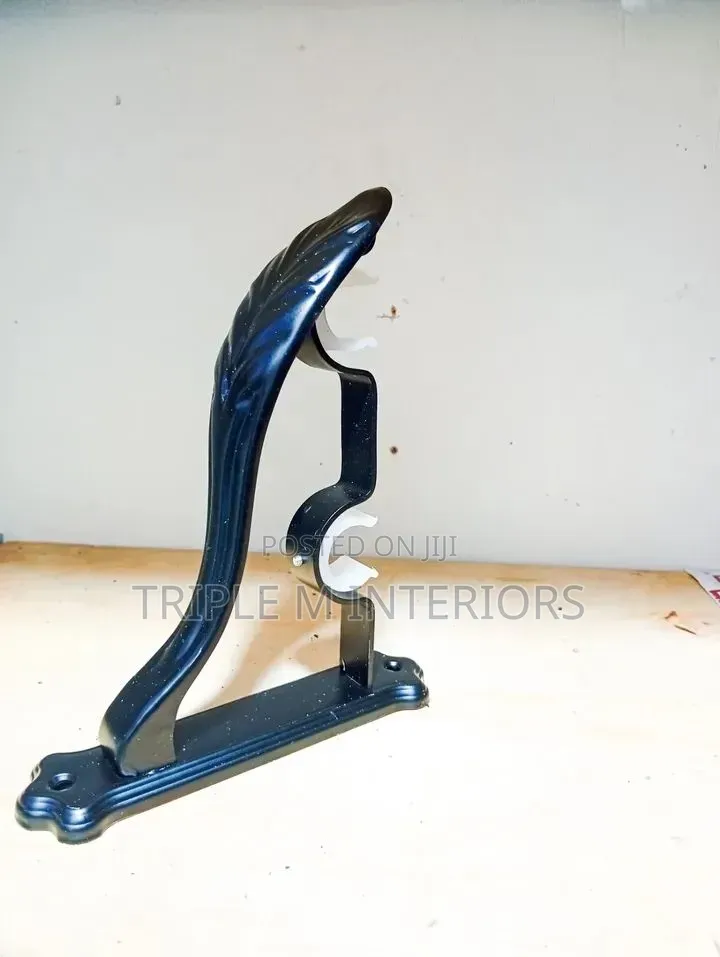 Rust Free Cobra Curtain Rod Holder