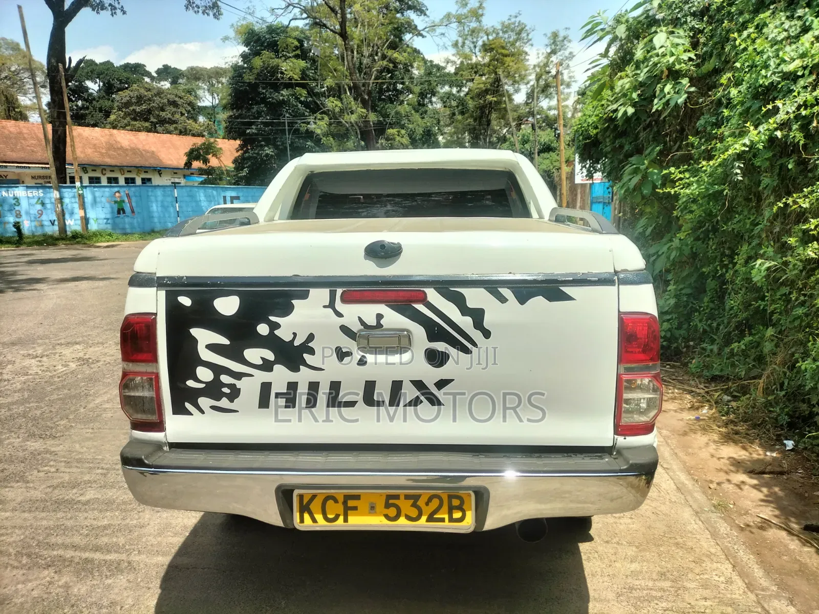 Toyota Hilux 2009 White