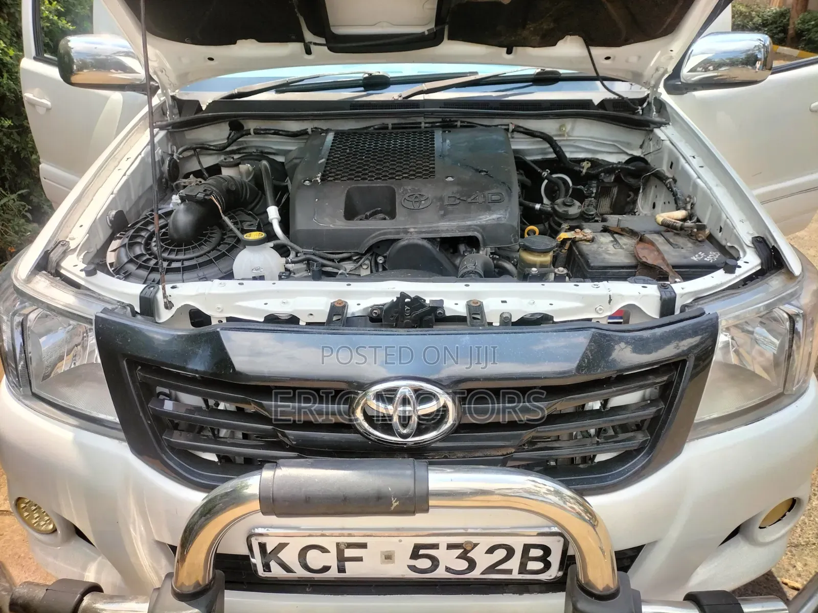Toyota Hilux 2009 White