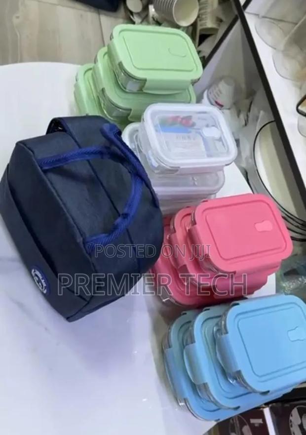  
*Glass Snack Box With Lunch 
Capacity:410ml,700ml,1040ml