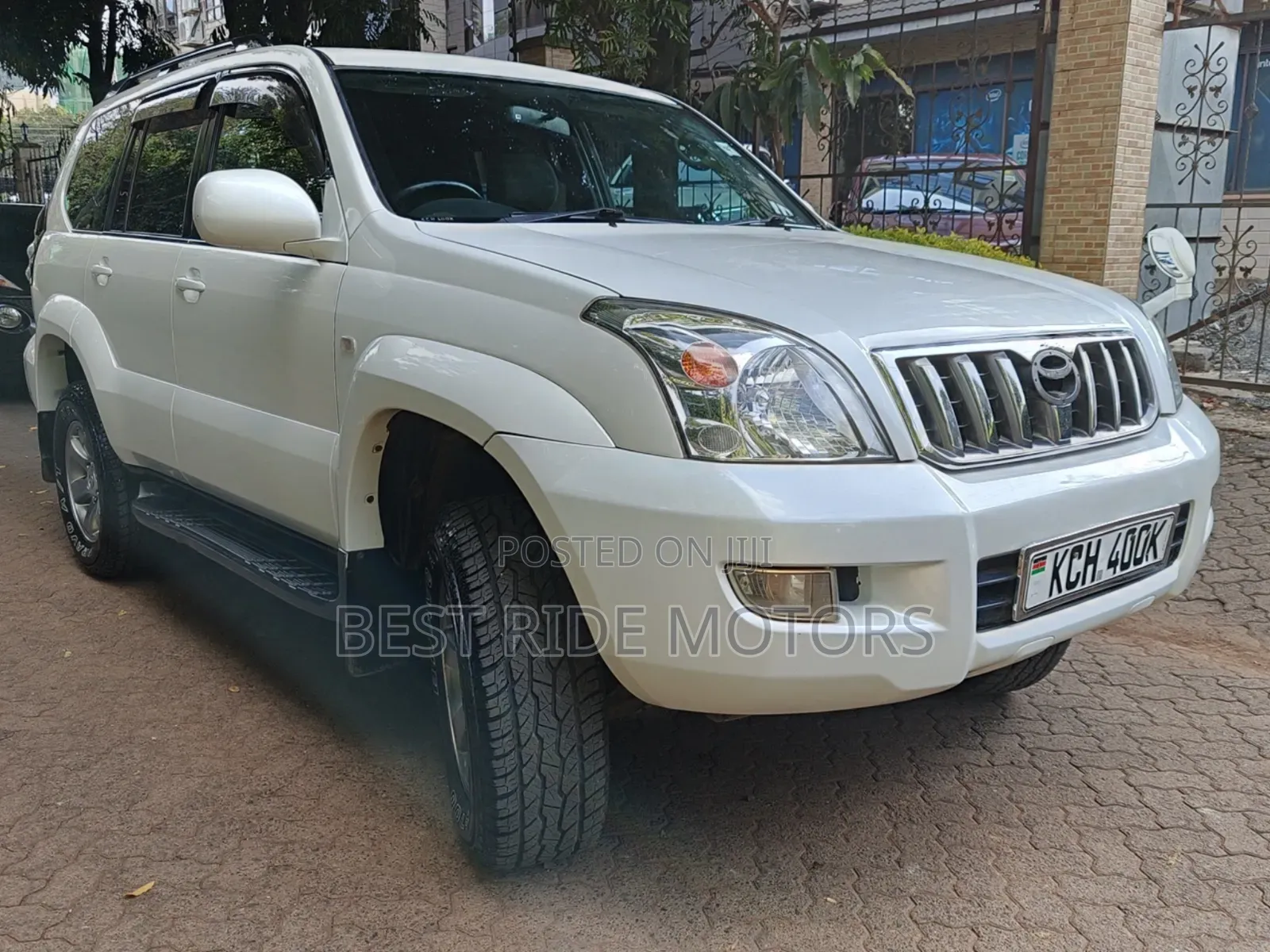 Toyota Land Cruiser Prado 4.0 Petrol TX 2009 White