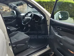 Toyota Land Cruiser Prado 4.0 Petrol TX 2009 White