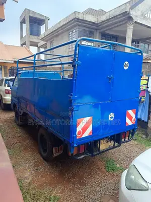 Isuzu Elf, New Tyres,