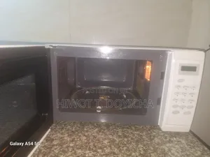 Mika 20l Digital Microwave Oven – White – Excellent Condition