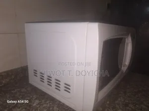 Mika 20l Digital Microwave Oven – White – Excellent Condition