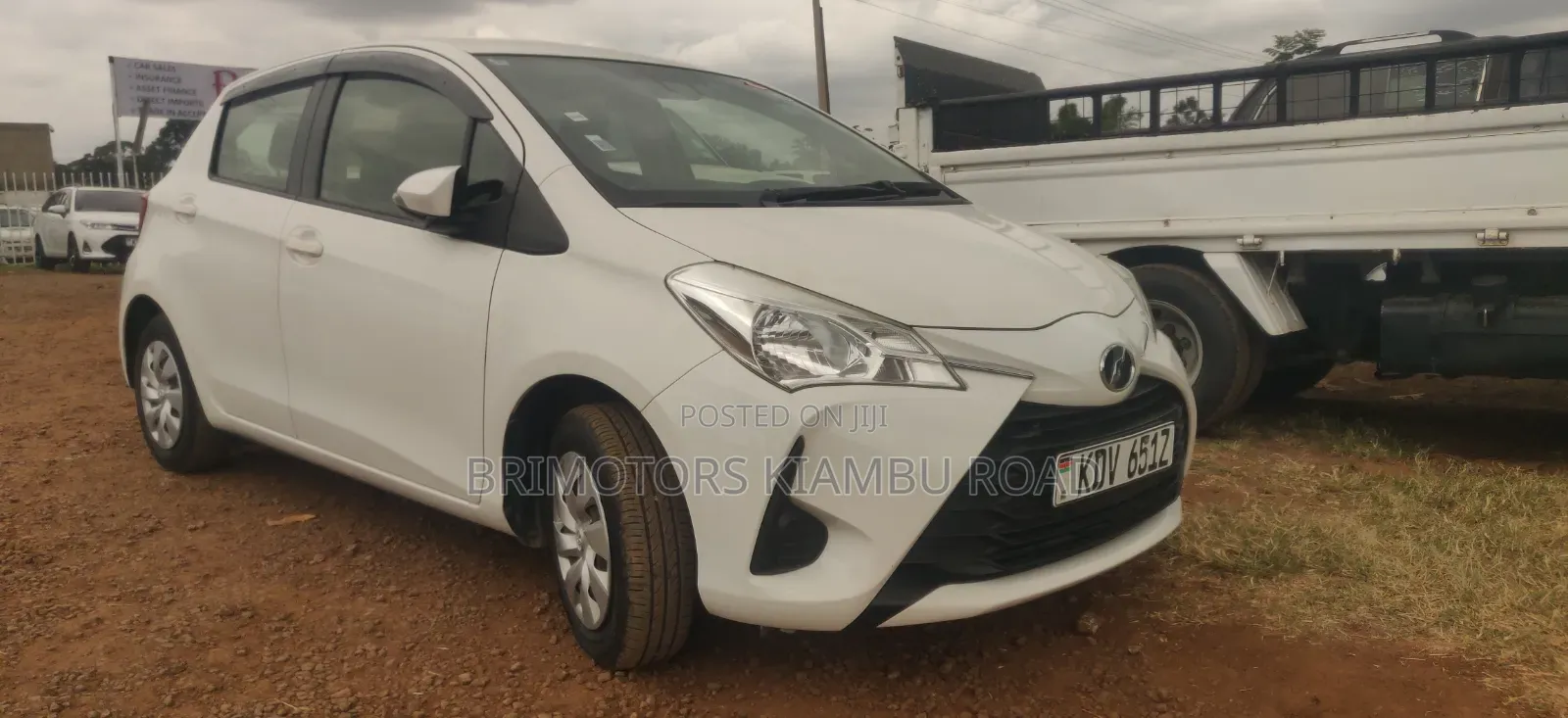 Toyota Vitz 2018 White