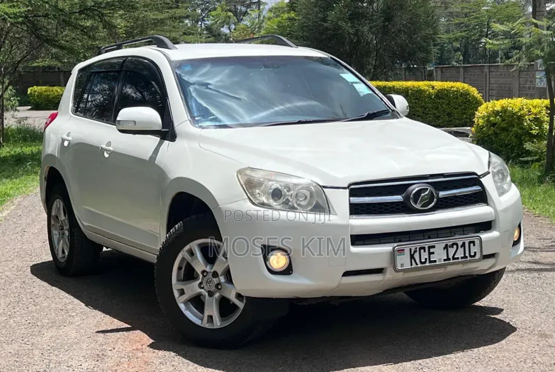 Toyota RAV4 2009 White