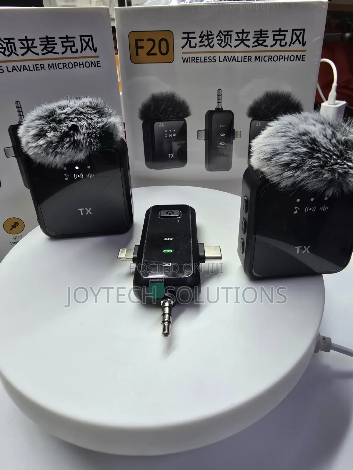 High-Quality F20 Wireless Clip Microphone – Plug Play