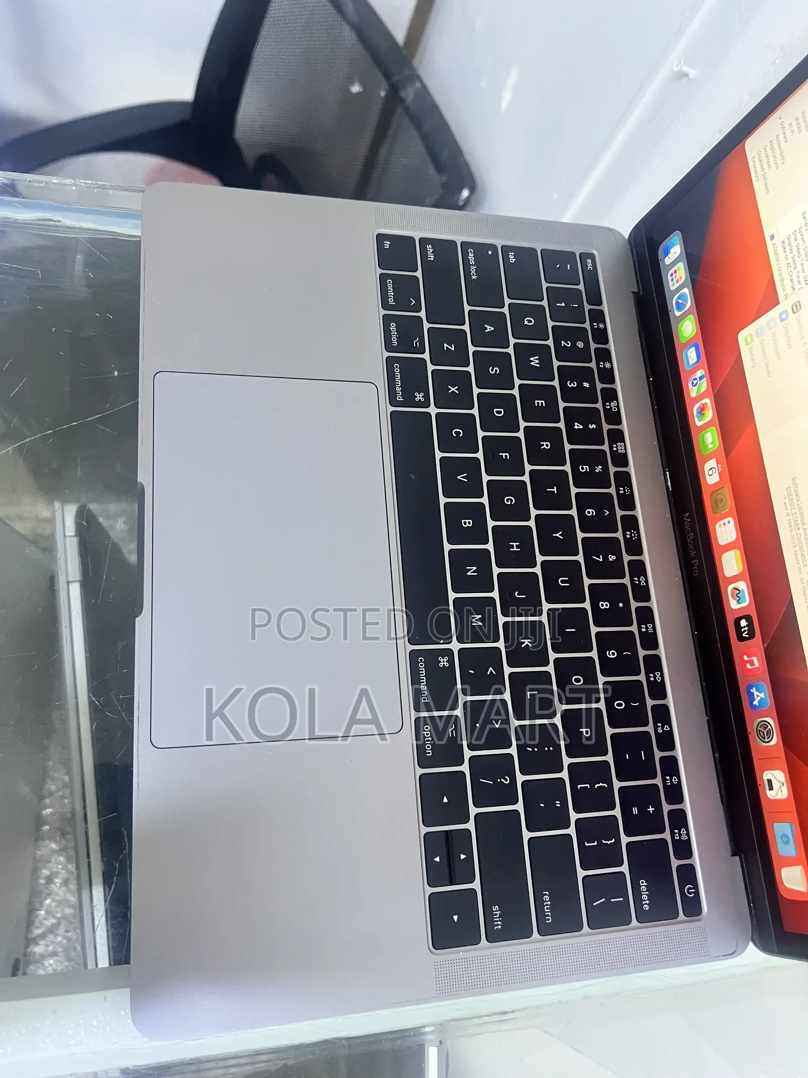 Laptop Apple MacBook Pro 2017 8GB Intel Core i5 SSD 256GB
