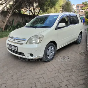 Toyota Raum 2004 White