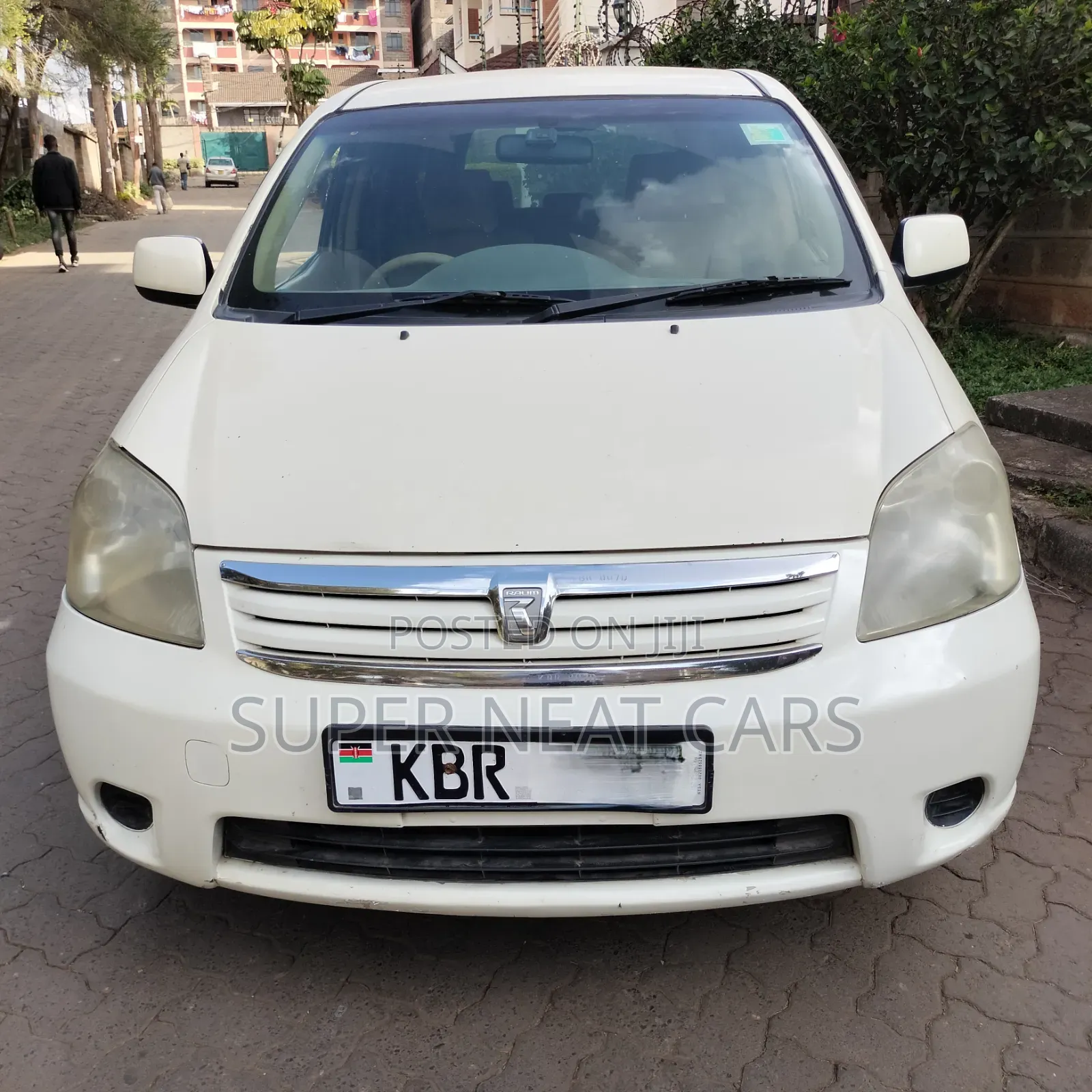 Toyota Raum 2004 White