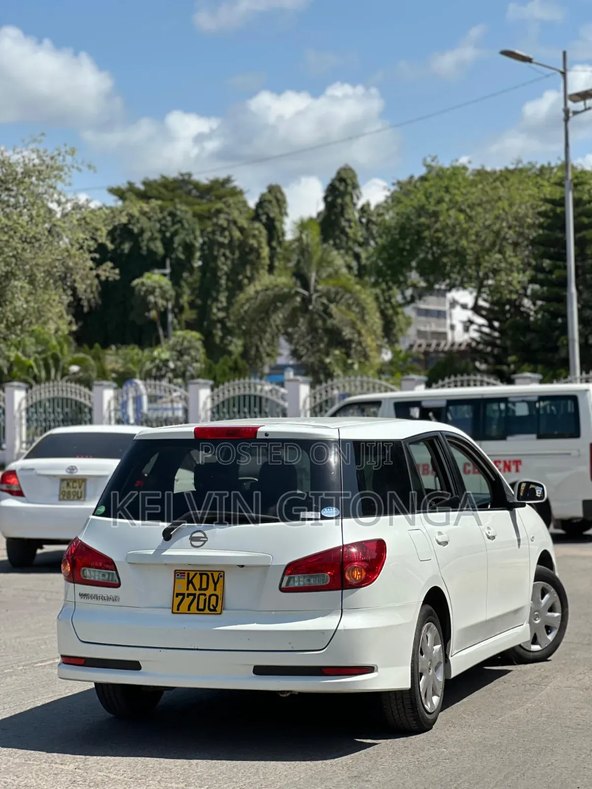 Nissan Advan 2019 White