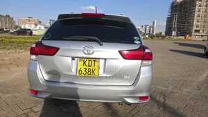 Toyota Corolla Fielder 2019 Silver