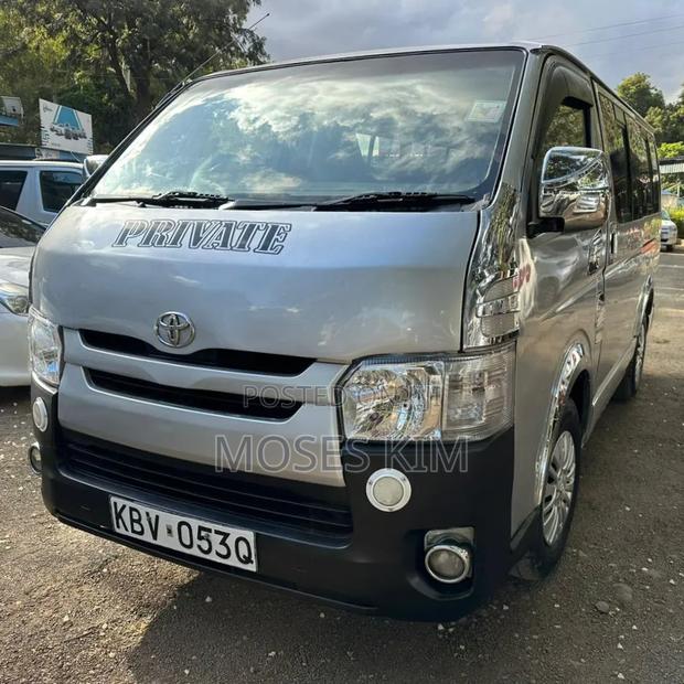 Toyota HiAce 2008 Silver
