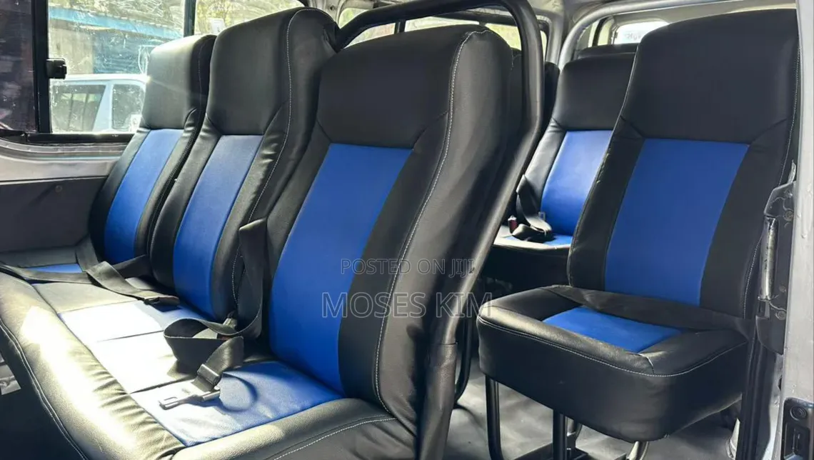 Toyota HiAce 2008 Silver