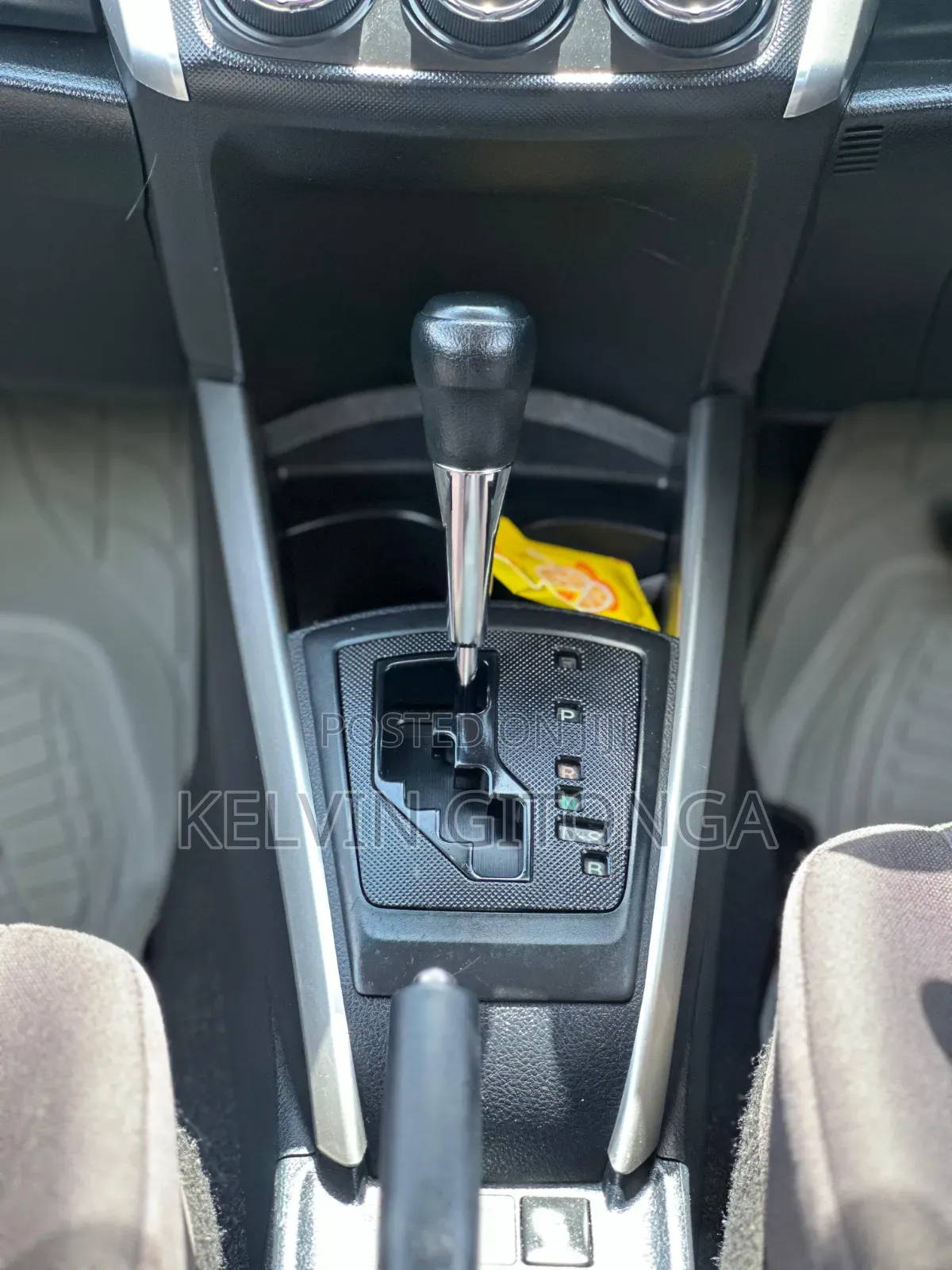 Toyota Corolla Fielder 2017 Silver