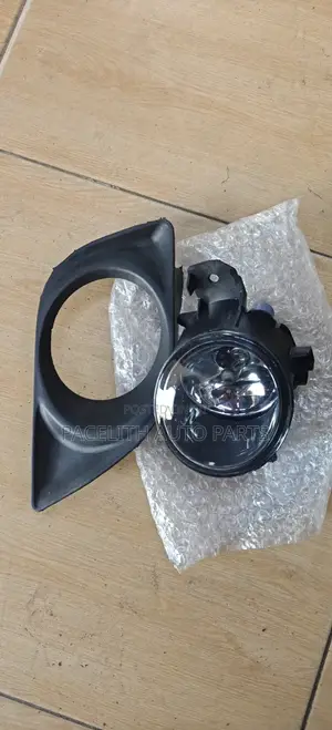 Fog Lamp / Fog Lamp Cover Nissan Set