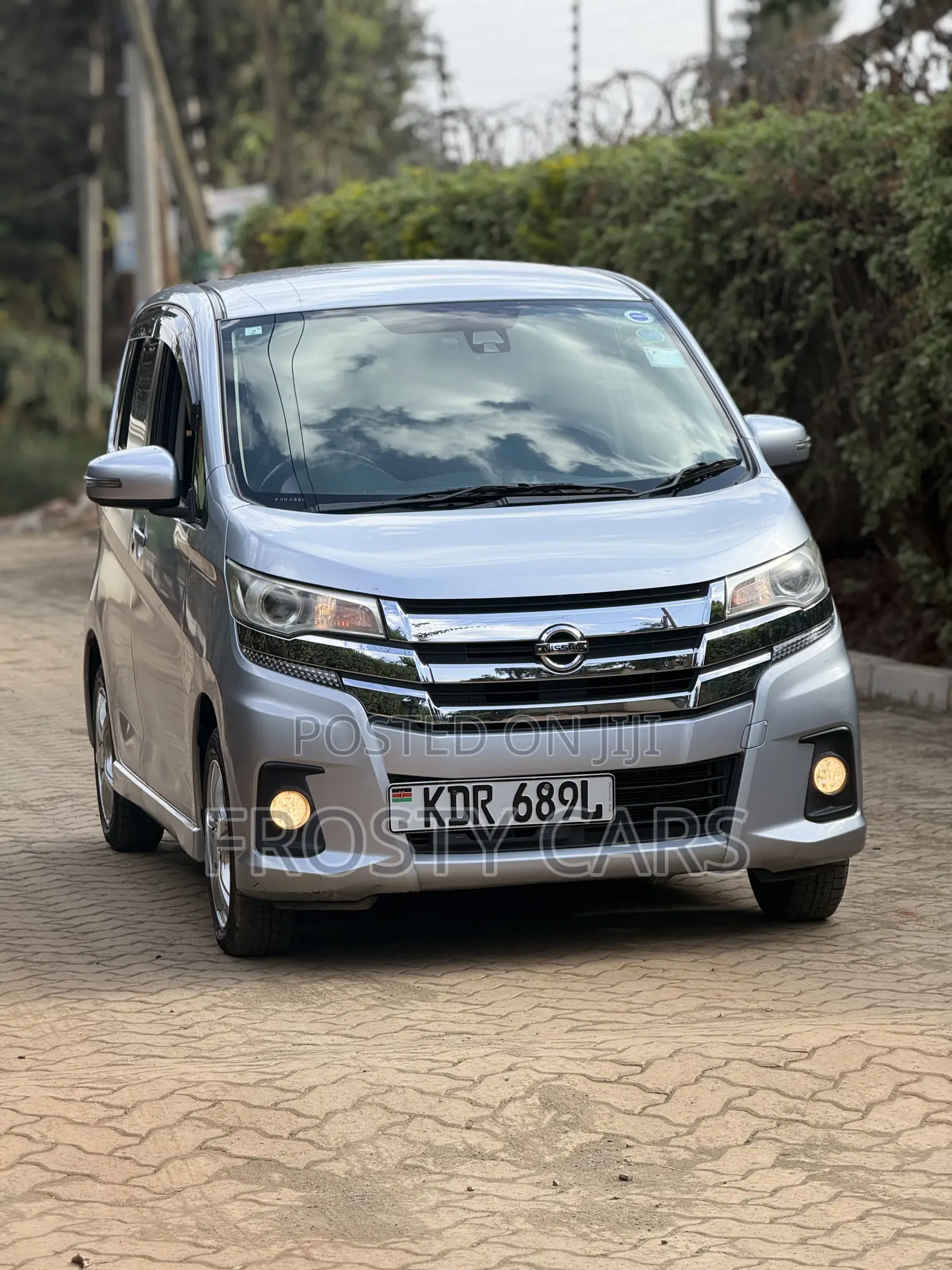 Nissan Dayz Highway Star G 2017 Silver