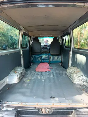 Toyota HiAce 2011 Silver