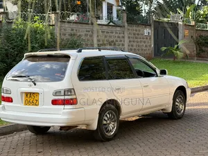Toyota Corolla 1998 White
