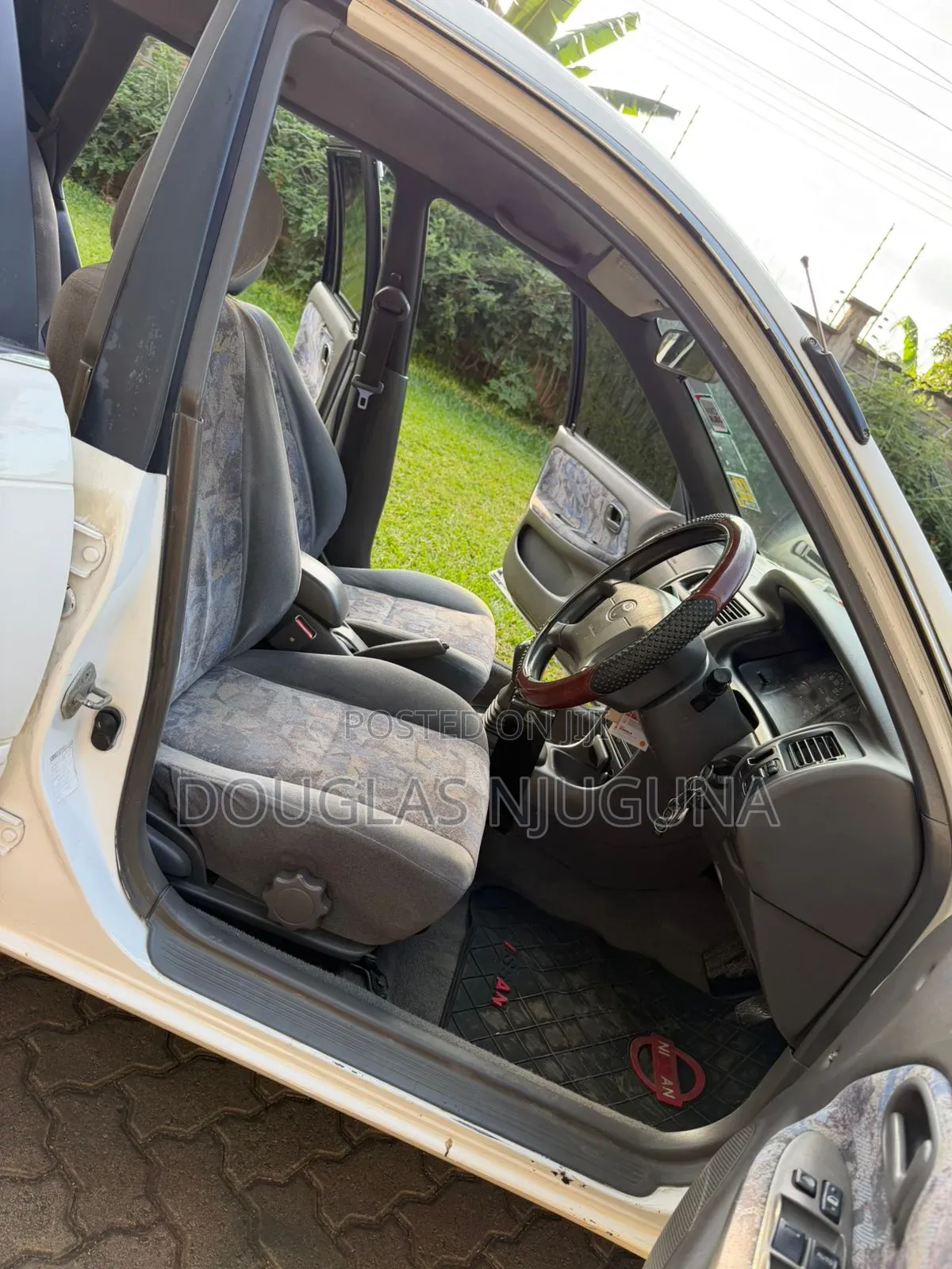 Toyota Corolla 1998 White