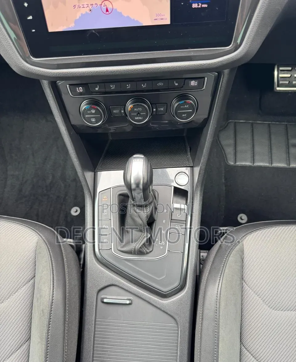 Volkswagen Tiguan 2019 Black