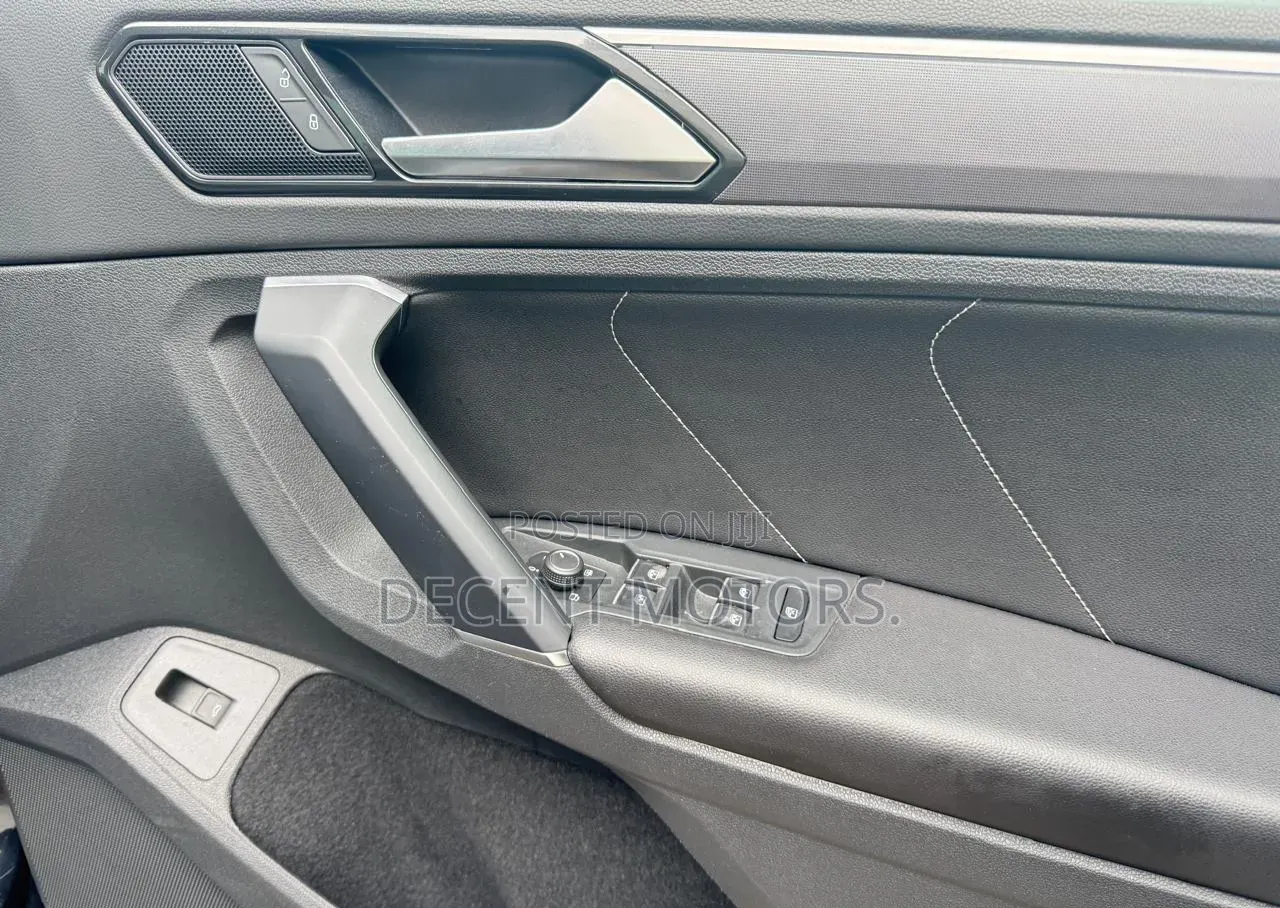 Volkswagen Tiguan 2019 Black