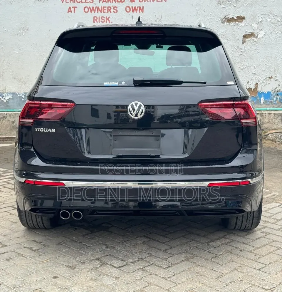 Volkswagen Tiguan 2019 Black