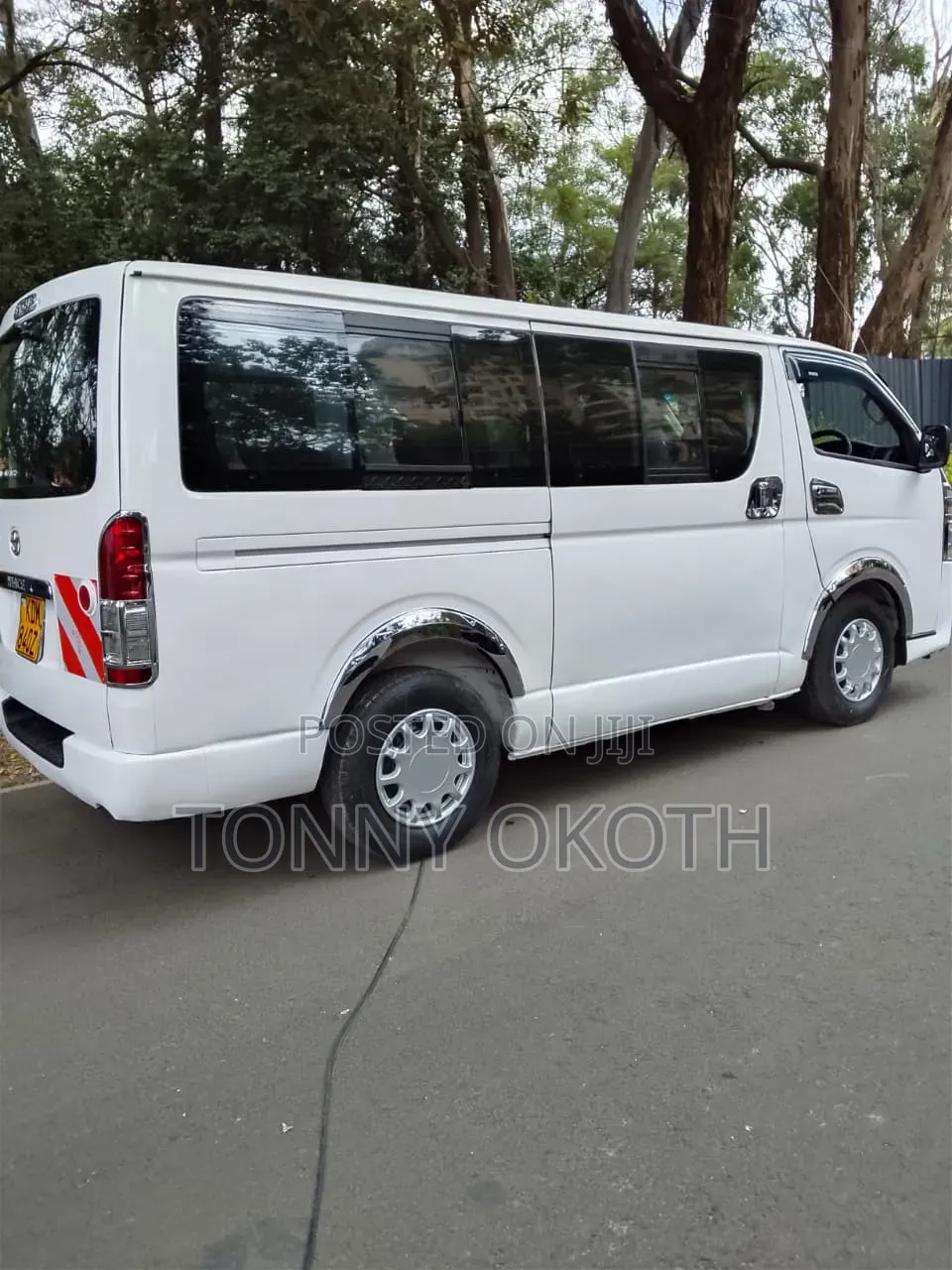 Toyota HiAce 2016 White