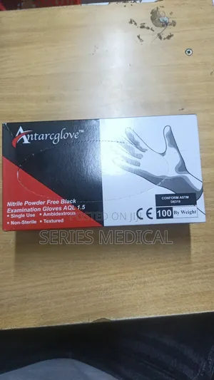 Nitrile Black Gloves