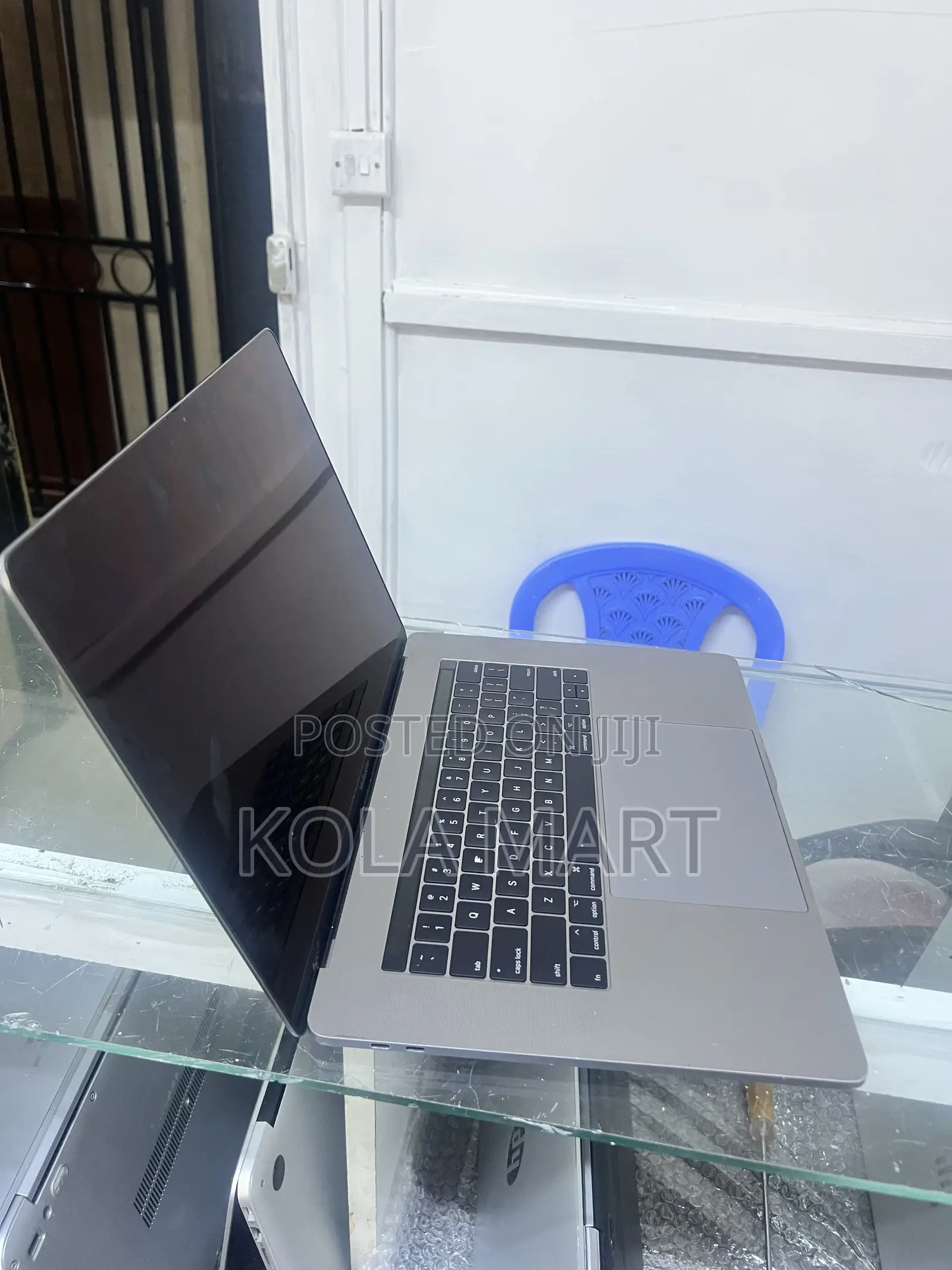 Laptop Apple MacBook Pro 2017 16GB Intel Core i7 SSD 1T