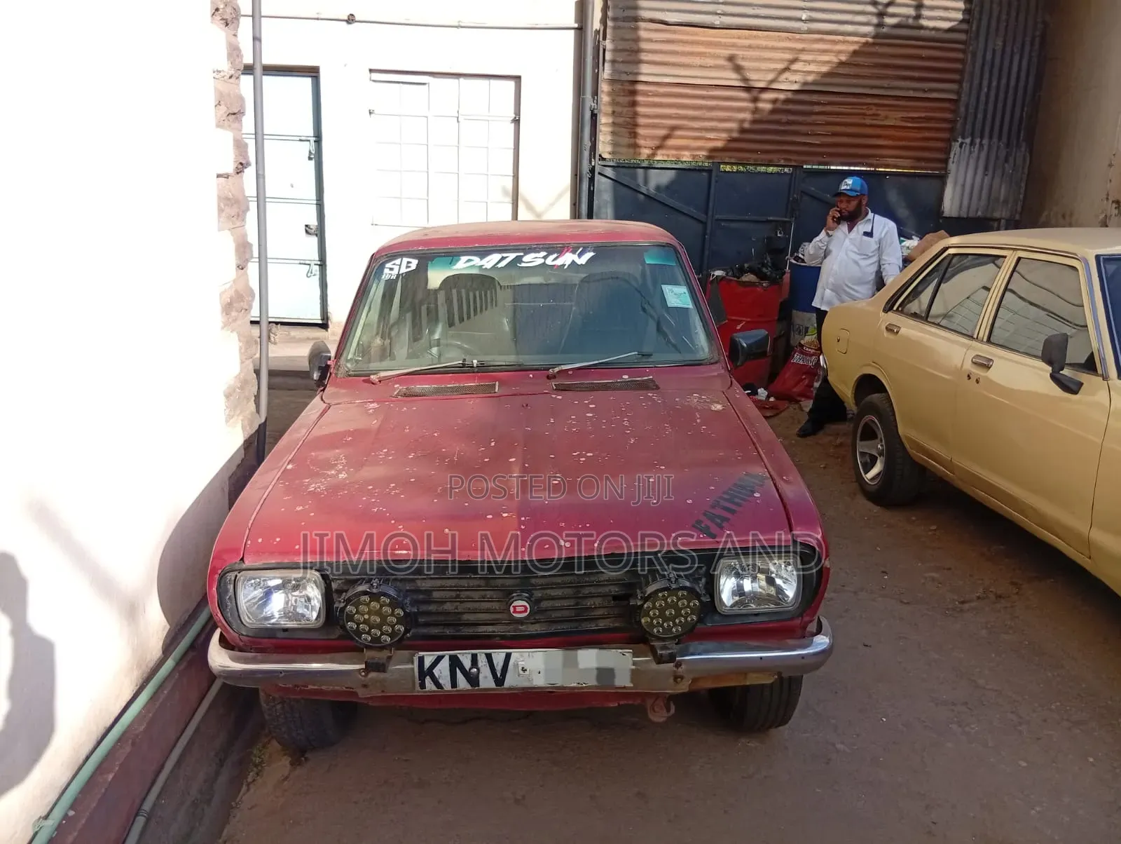 Nissan 100 1961 Red