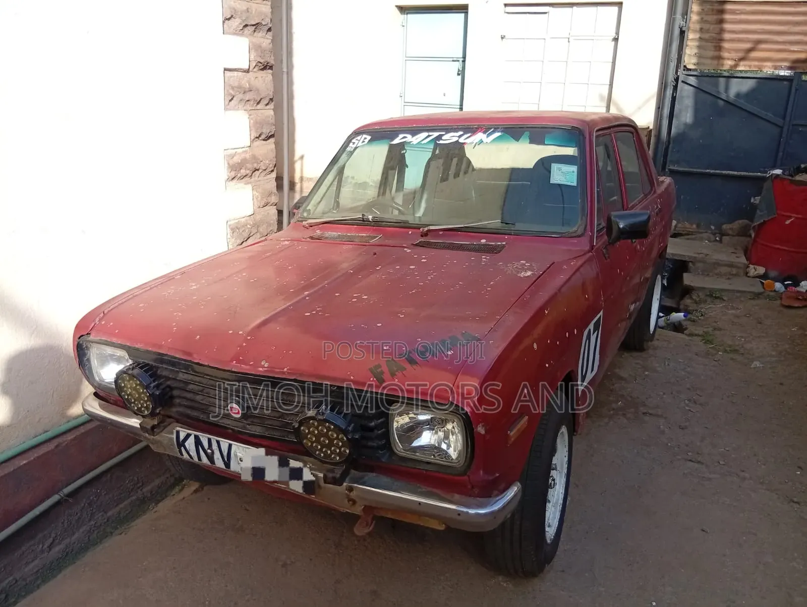 Nissan 100 1961 Red