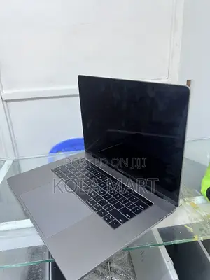 Laptop Apple MacBook 2017 16GB Intel Core i7 SSD 512GB