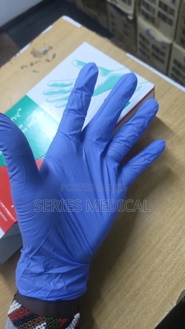 Nitrile Powder Free Gloves - thumbnail 2