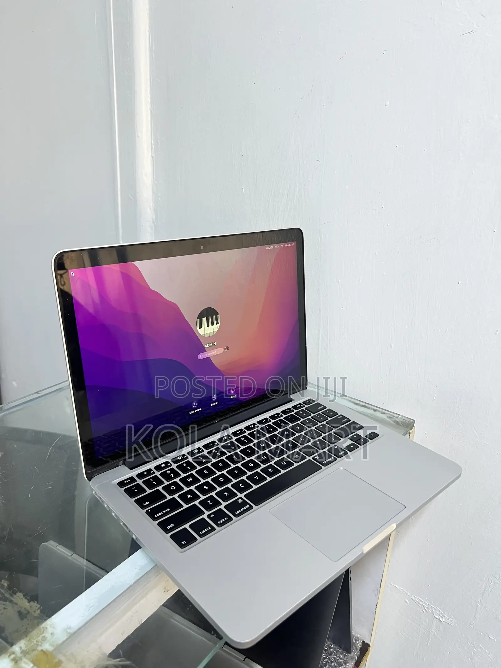 Laptop Apple MacBook Pro 2015 8GB Intel Core i5 SSD 256GB