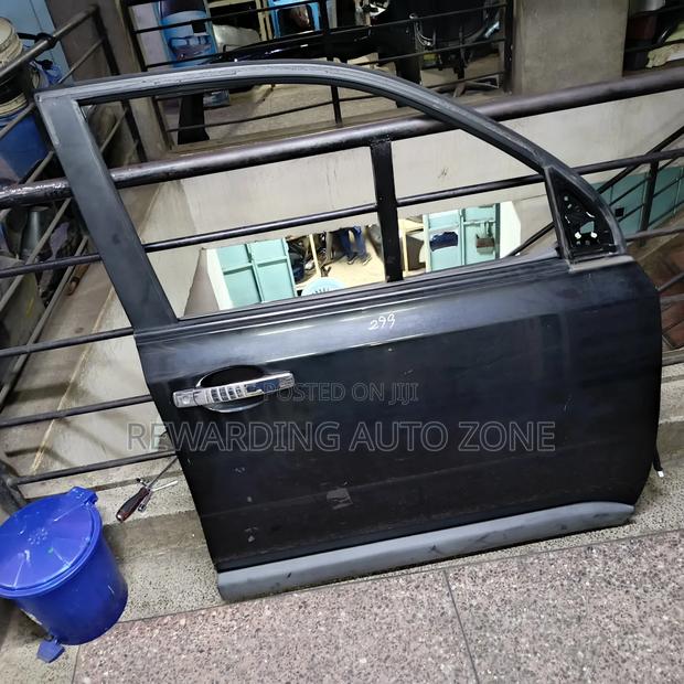 Nissan Xtrail Nt31 2011 Front RHS Door - thumbnail 2