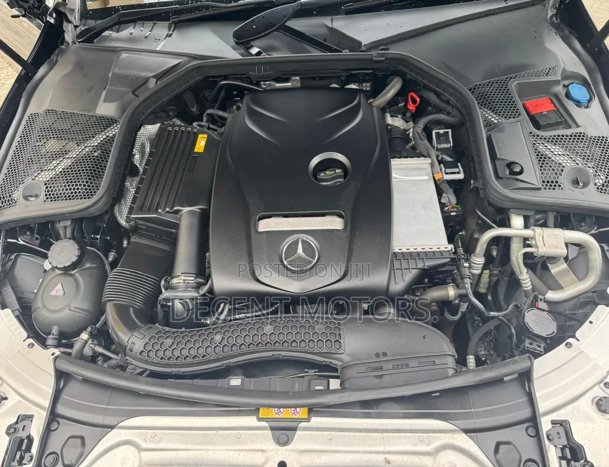 Mercedes-Benz C180 2019 Black
