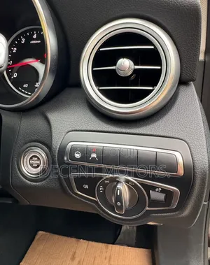 Mercedes-Benz C180 2019 Black