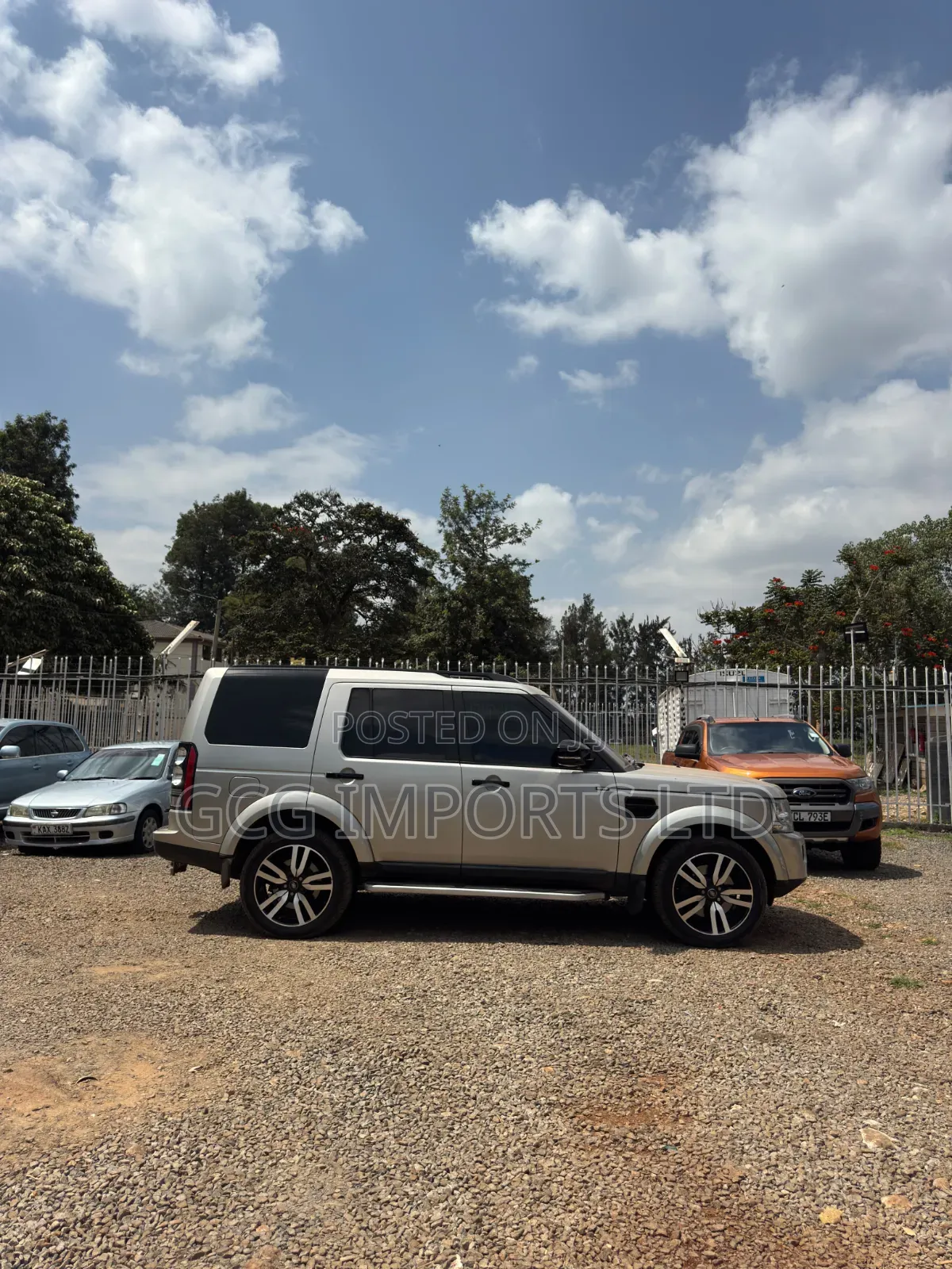 Land Rover Discovery 2015 Silver