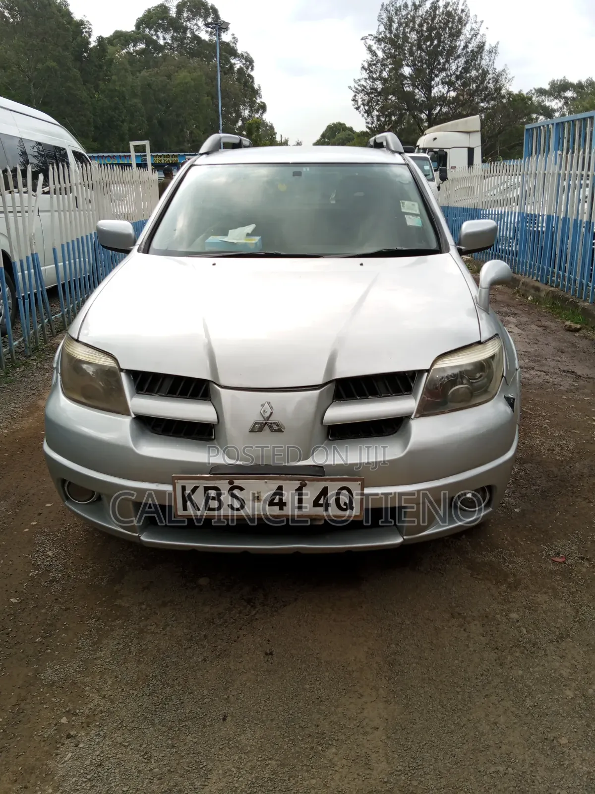 Mitsubishi Airtrek 2005 Silver