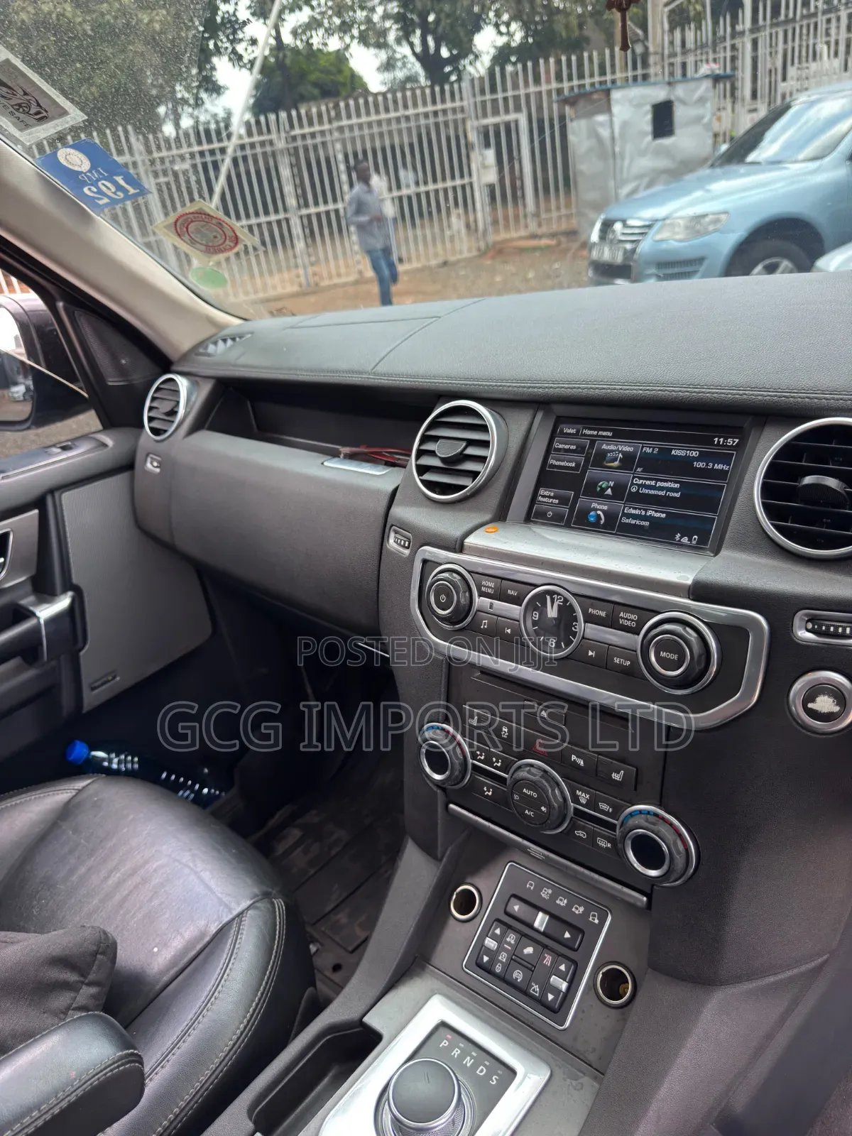 Land Rover Discovery 2015 Silver