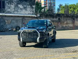 Toyota Hilux 2019 Black