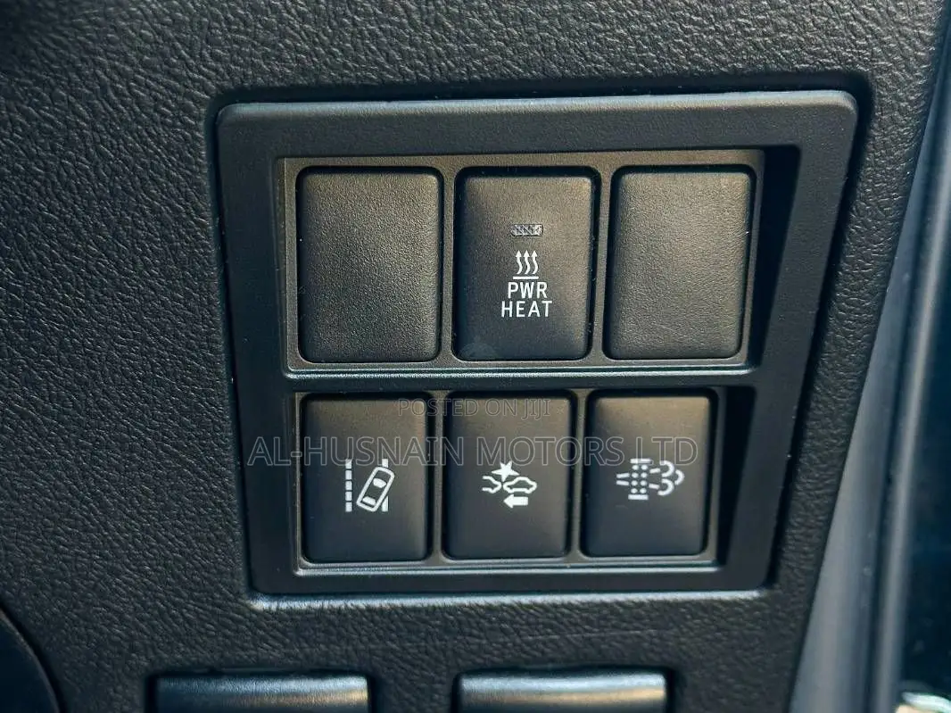 Toyota Hilux 2019 Black