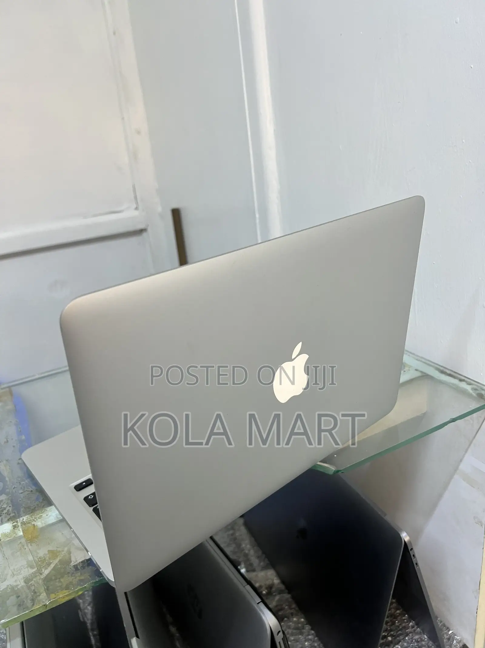 Laptop Apple MacBook Pro 8GB Intel Core i5 SSD 256GB