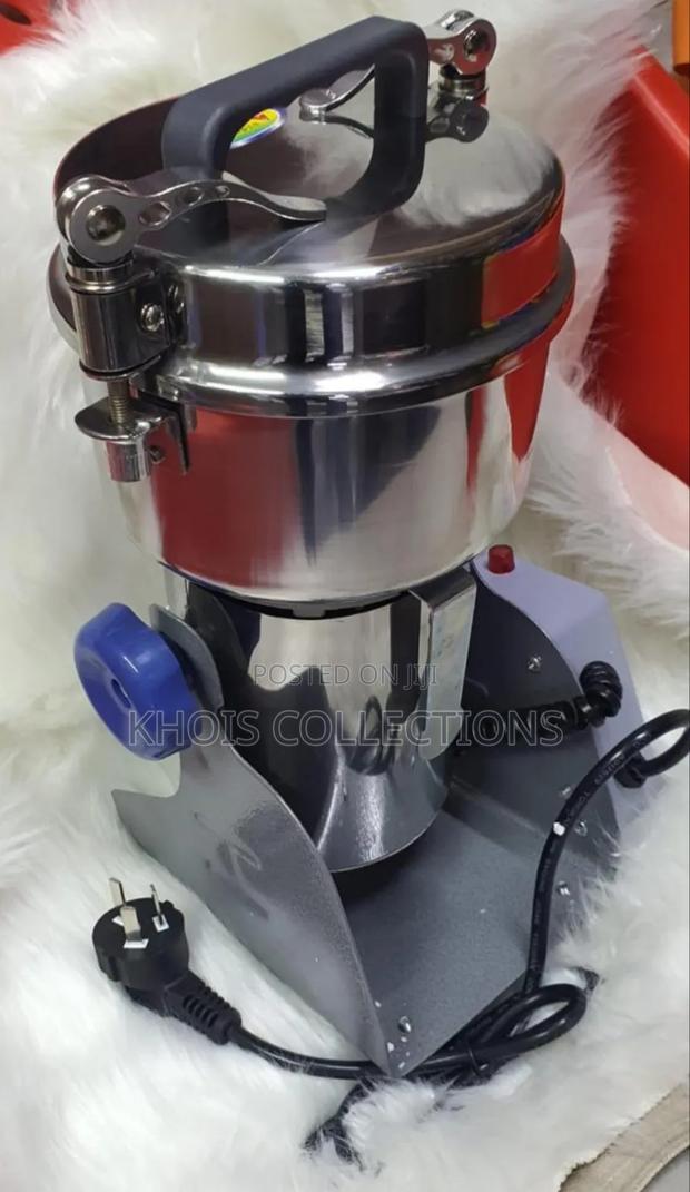 Powerful Electric Cereal Grinder/Flour Miller
