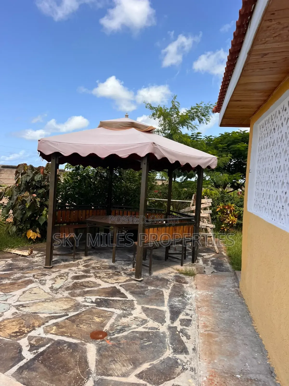 Furnished 3bdrm Maisonette in Pazuri Estate, Vipingo for sale